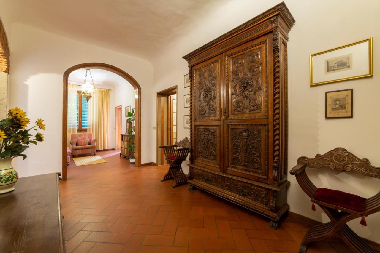 110 Sqm Apartment 6 Sleeps In Santa Croce Florence Luaran gambar